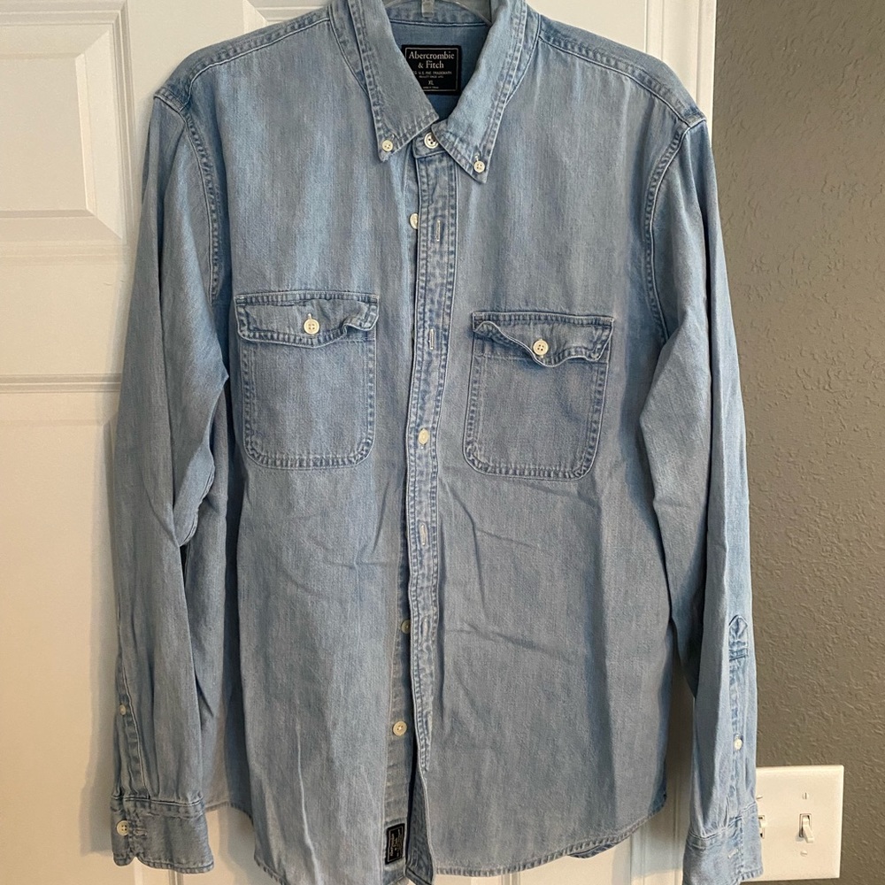 Abercrombie long sleeve shirt